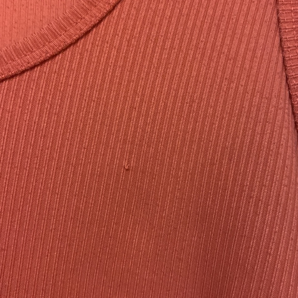 Under Armor Tank - Picture 7 of 7